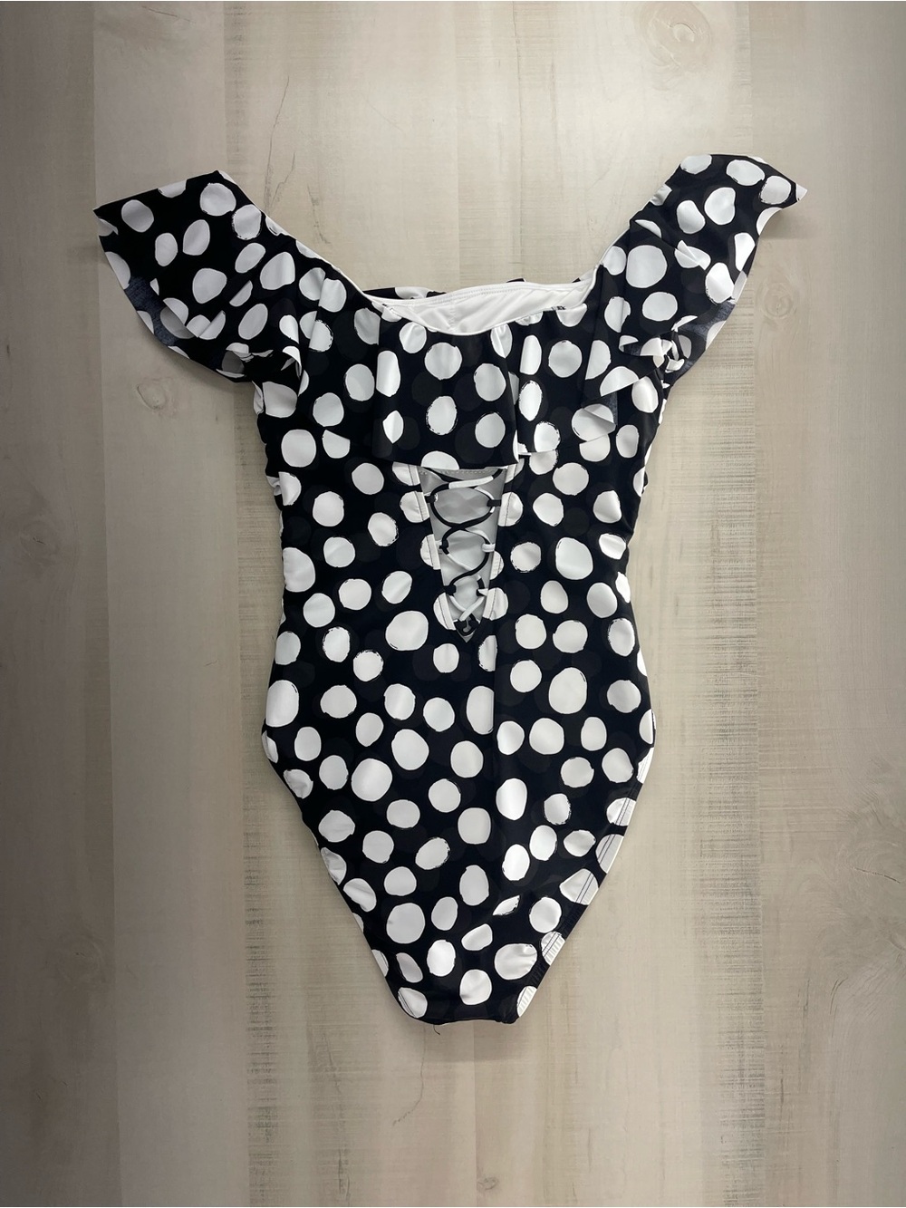LA BLANCA women’s meet me in Ibiza polka dot runched slimming black white 8 - Picture 5 of 7